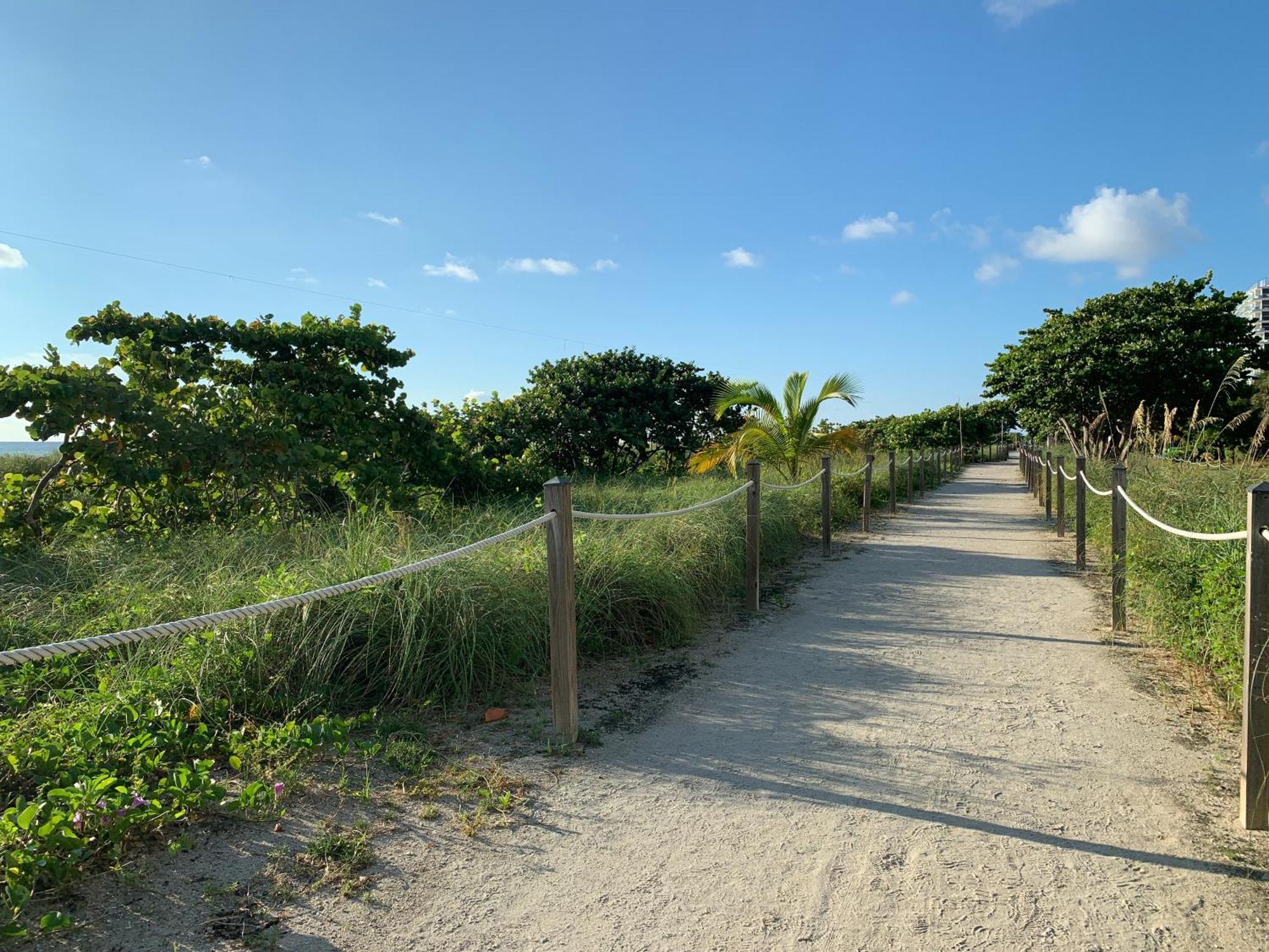 Biscayne Garden'S Studio Golden Glades Buitenkant foto